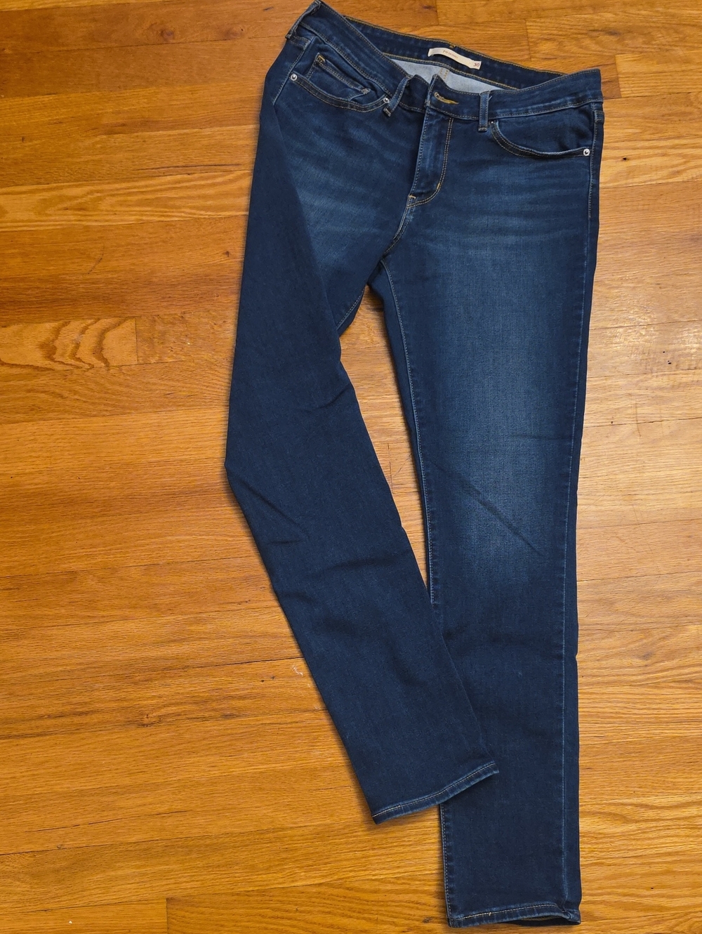 711 Skinny Jeans